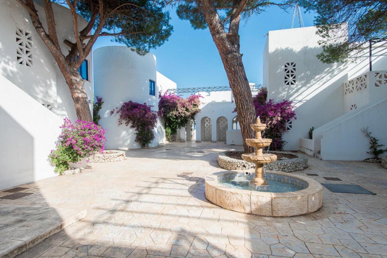 Araba Fenice Village Torre dell'Orso Exterior foto